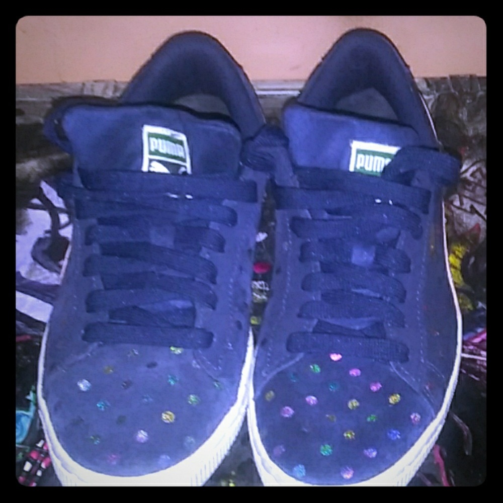 Navy & pink Pumas size 6.5 worn once